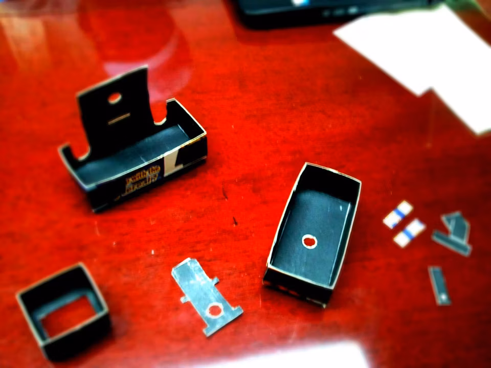 pinhole-before